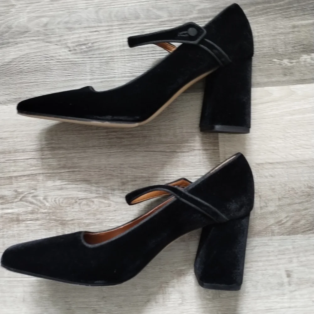 Le Monde Beryl Elegant Black Suede Mary Jane Shoes 9 - Picture 2 of 15